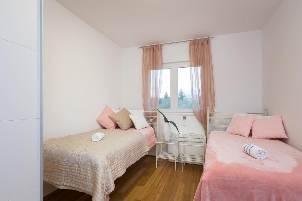 The Adriatic Pearl Split Apartment โปดสตรานา ภายนอก รูปภาพ